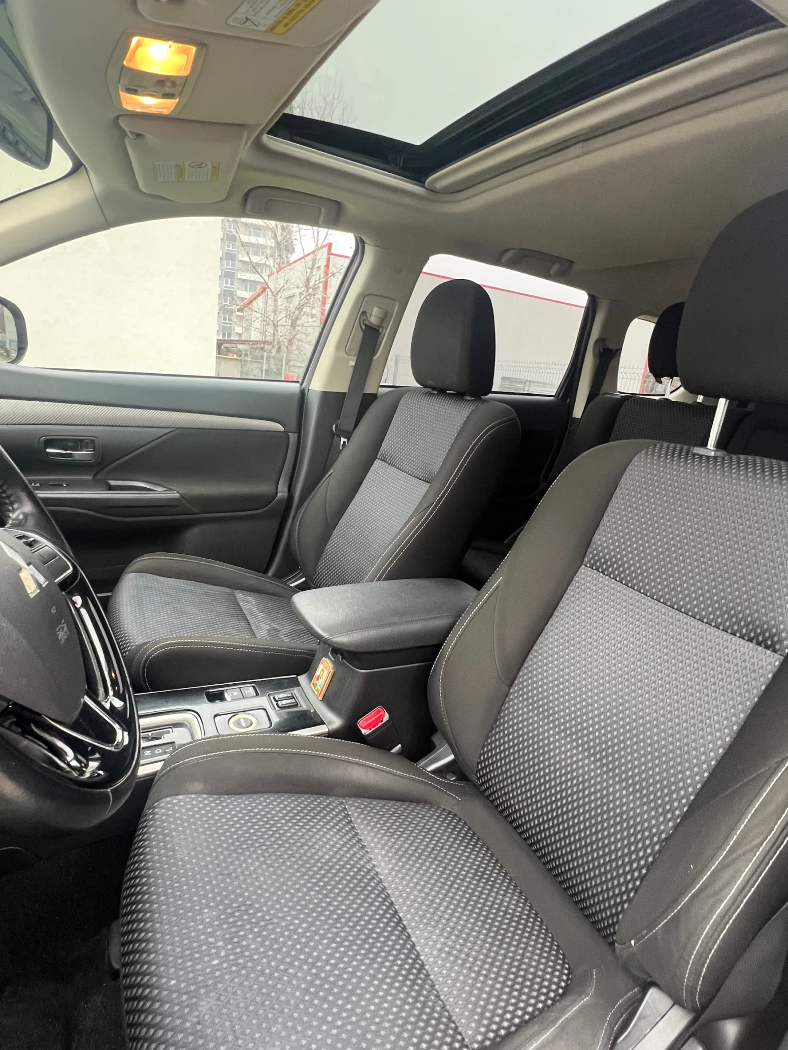 Mitsubishi Outlander | Mobile.bg � ����������� 10