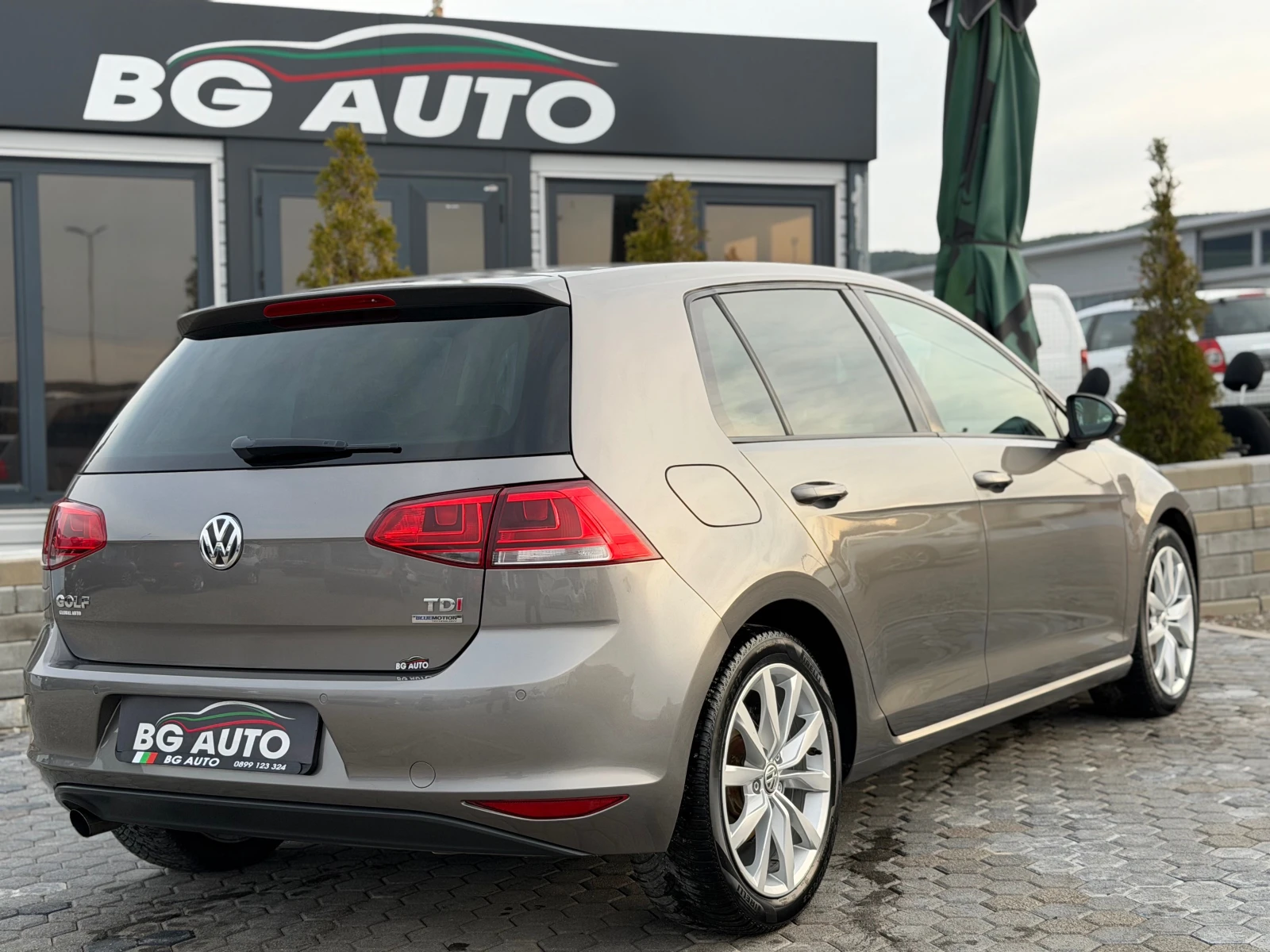 VW Golf * ������* HIGHLINE* EURO 5* 1.6-TDI-105*  | Mobile.bg � ����������� 4