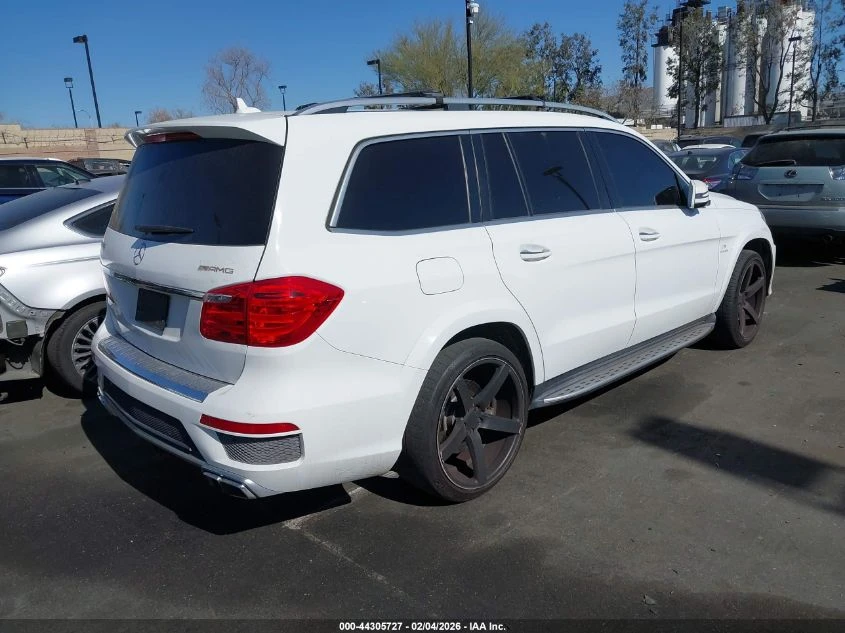 Mercedes-Benz GL 63 AMG 2016 MERCEDES-BENZ AMG GL 63 4MATIC - изображение 9
