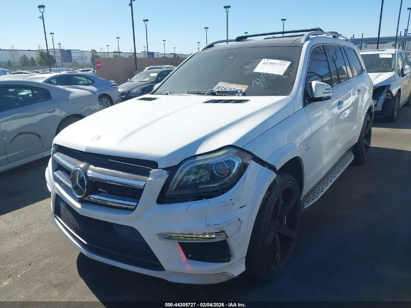 Mercedes-Benz GL 63 AMG 2016 MERCEDES-BENZ AMG GL 63 4MATIC - изображение 3