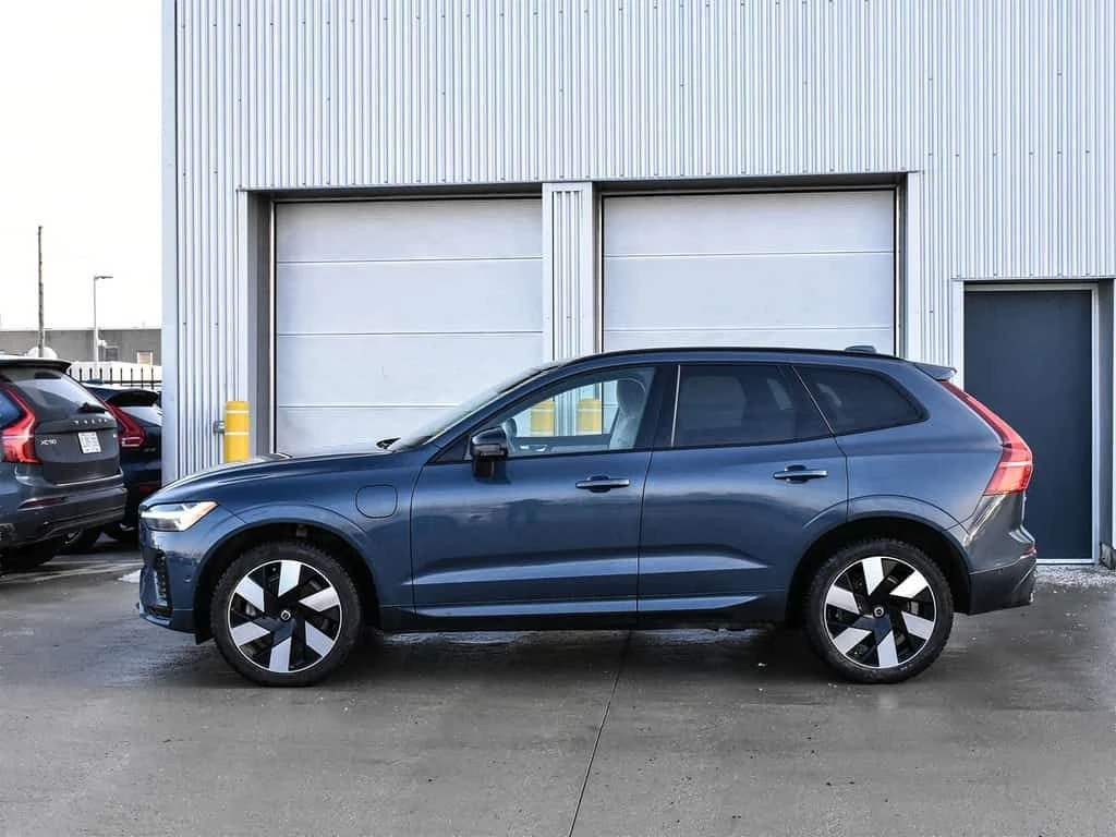 Volvo XC60 * T8 eAWD PHEV Plus Dark Theme * CARFAX * ЦЕНА ДО  - изображение 6