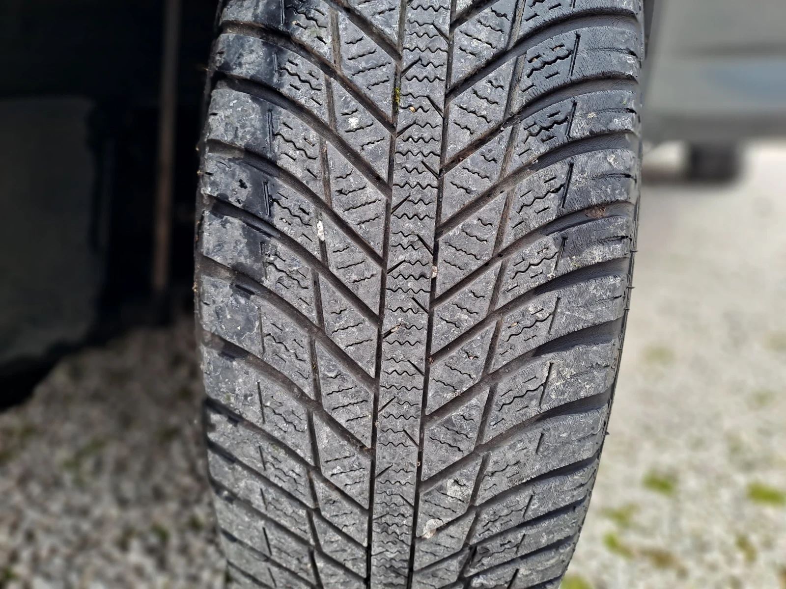 Toyota Rav4 2.2 D4D, снимка 15 - Автомобили и джипове - 53926396