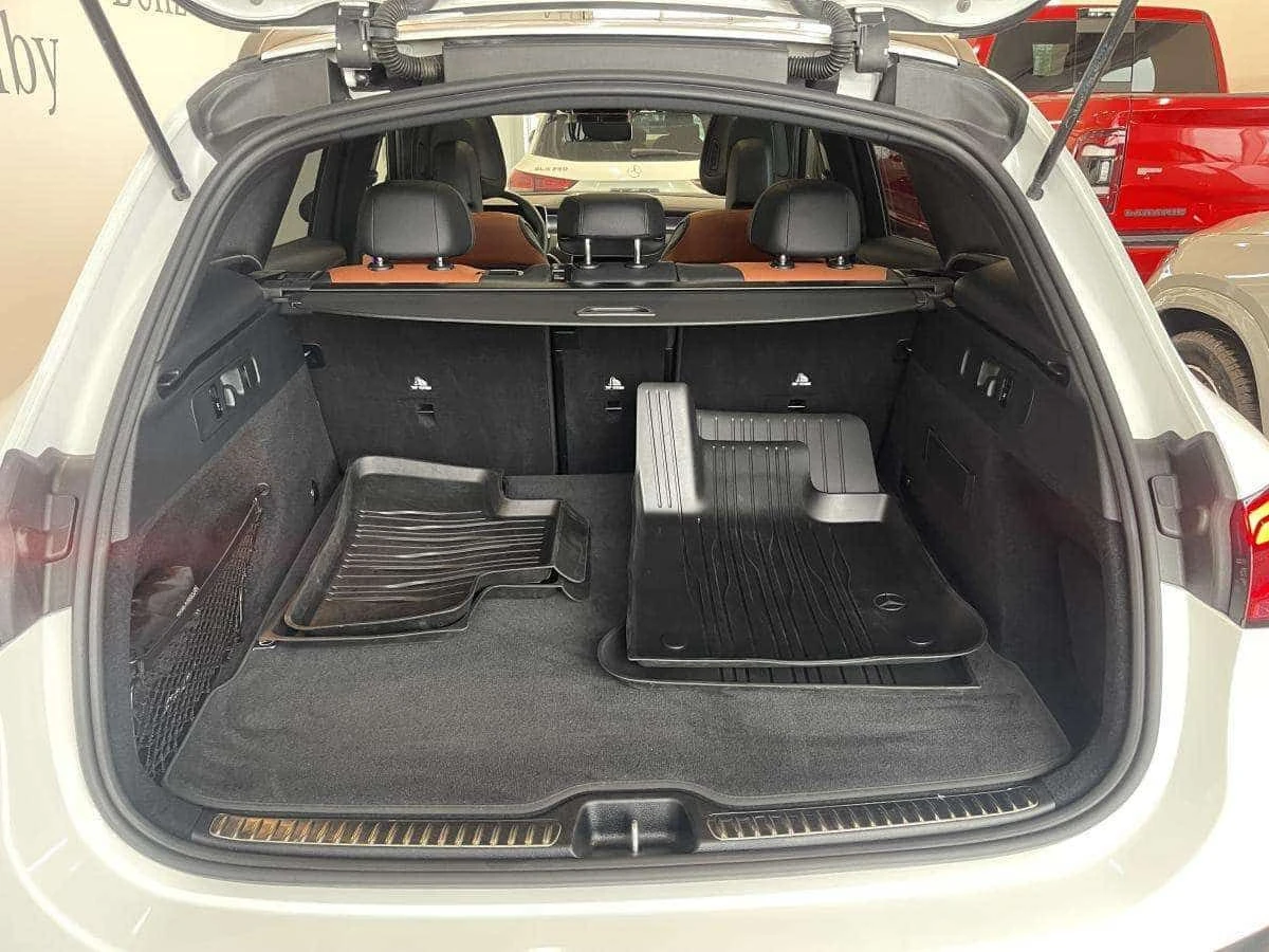 Mercedes-Benz GLC 300 4MATIC/ПАНОРАМА/ПОДГРЕВИ/OT MERCEDES, снимка 7 - Автомобили и джипове - 54961889