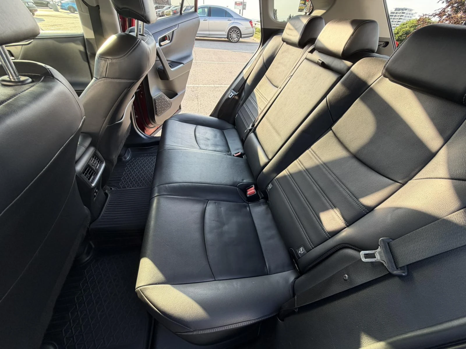 Toyota Rav4 2.5 Hybrid AWD Luxury, Гаранция, снимка 11 - Автомобили и джипове - 55422758