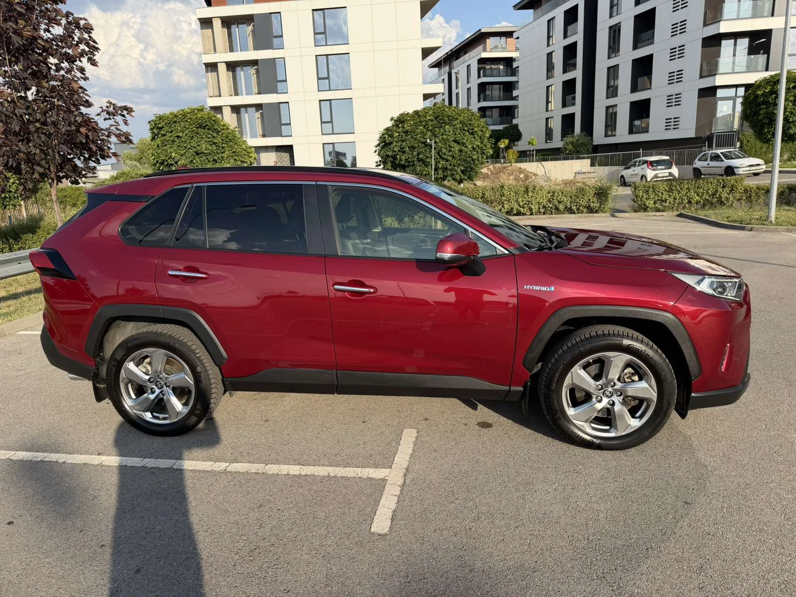 Toyota Rav4 2.5 Hybrid AWD Luxury, Гаранция, снимка 2 - Автомобили и джипове - 55422758
