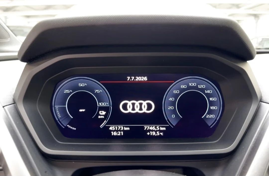 Audi Q4 45 E-tron 82kw Гаранционна, снимка 5 - Автомобили и джипове - 55773565