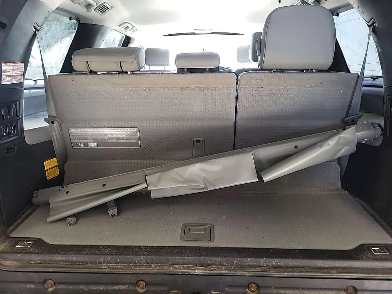Toyota Sequoia Limited * 4WD * 8 ����� * CARFAX *  | Mobile.bg � ����������� 15