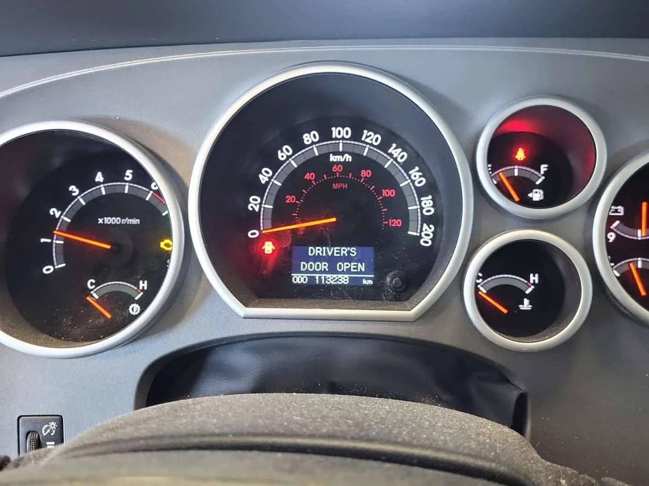 Toyota Sequoia Limited * 4WD * 8 ����� * CARFAX *  | Mobile.bg � ����������� 9
