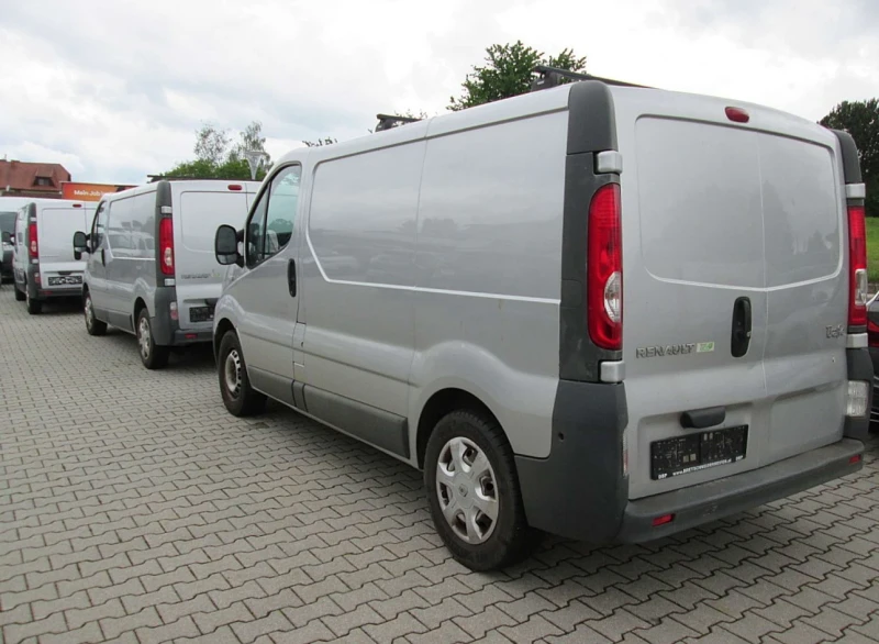 Renault Trafic 2.5 dCi 2.0 dCi 2.0 i 8 броя , снимка 5 - Бусове и автобуси - 48554786