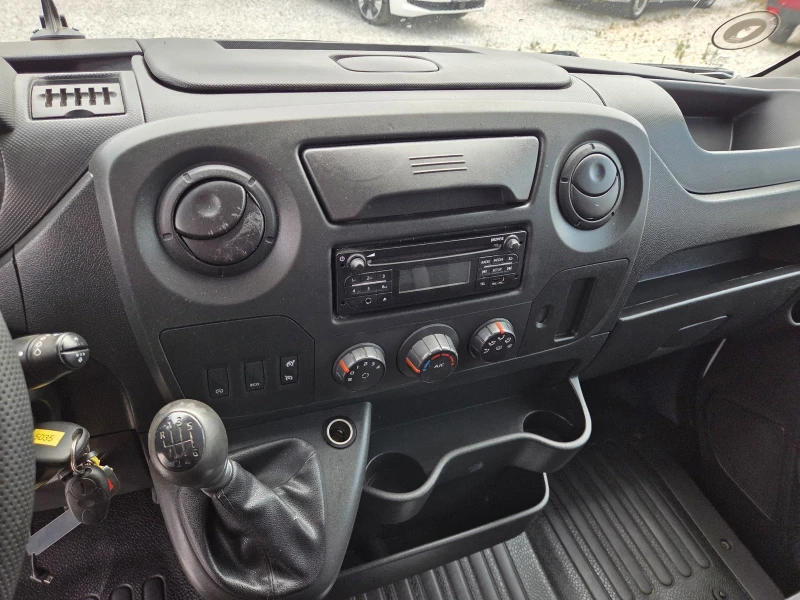 Renault Master 2.3 DCi, Хладилен, Падащ борд , Климатик, снимка 11 - Бусове и автобуси - 51037266