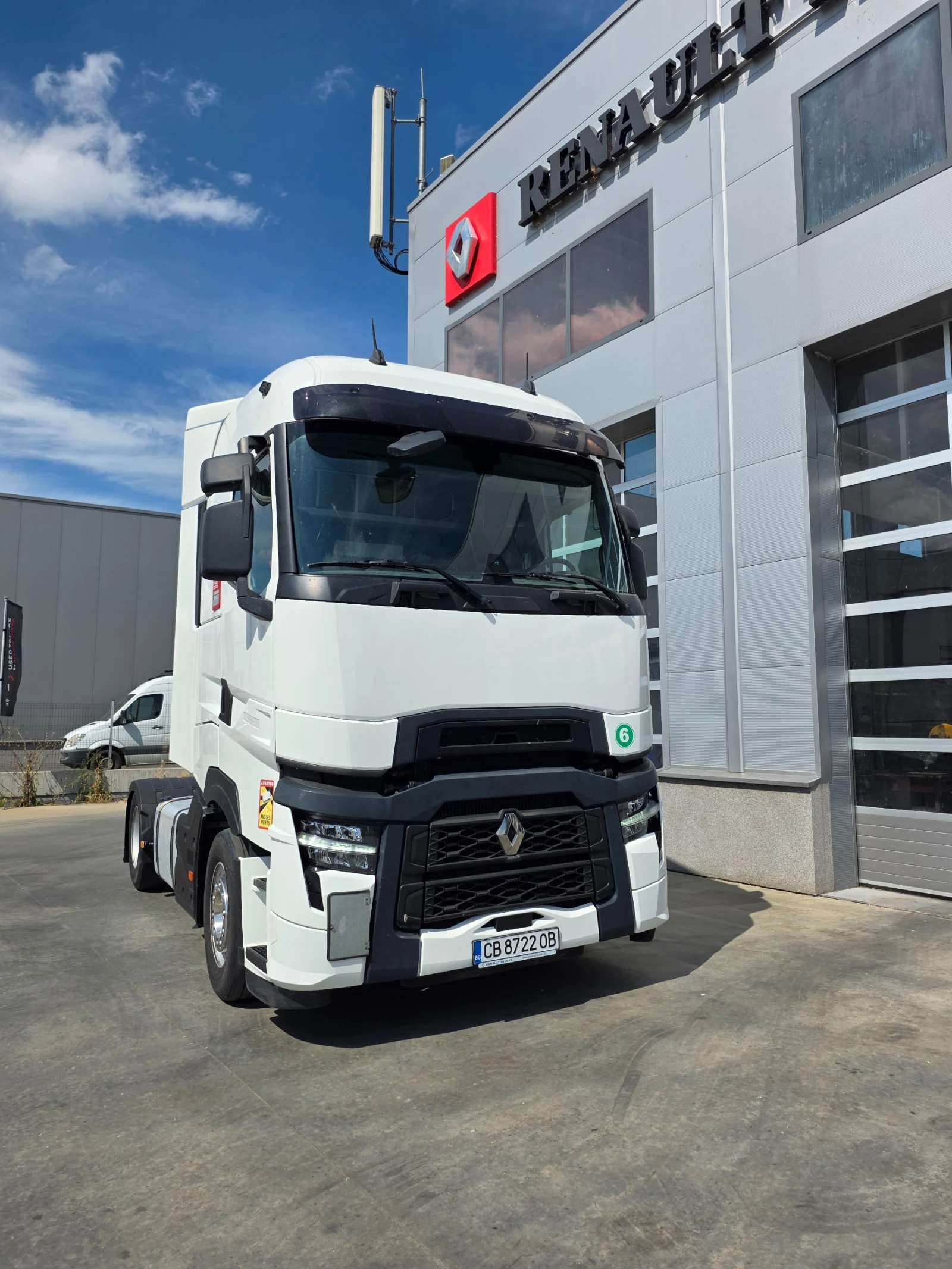 Renault T 520  1470 литра