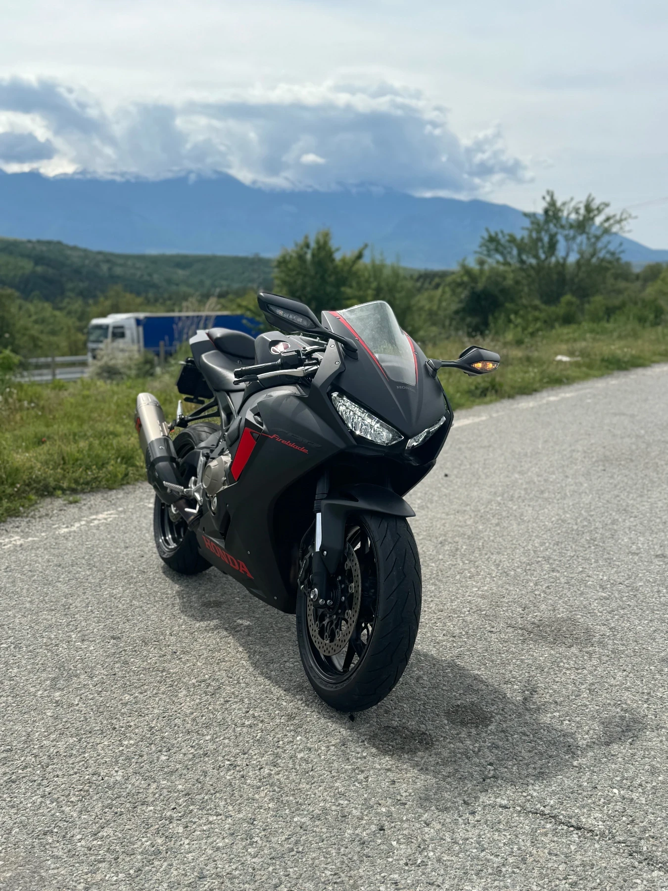Honda Cbr 1000RR ABS, Upshift, Akra, снимка 6 - Мотоциклети и мототехника - 54605937