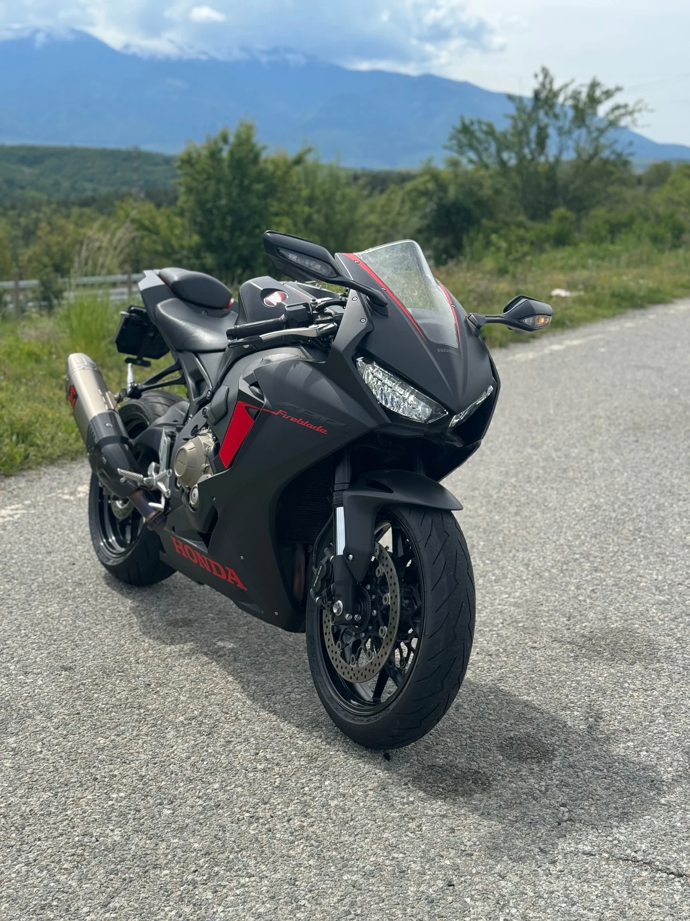 Honda Cbr 1000RR ABS, Upshift, Akra, снимка 2 - Мотоциклети и мототехника - 54605937