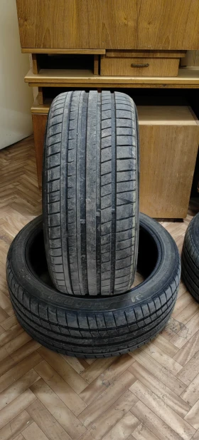 Гуми Летни 235/45R20, снимка 8 - Гуми и джанти - 48803840