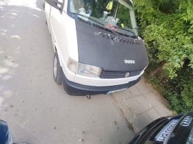 VW Multivan, снимка 1 - Автомобили и джипове - 45953853