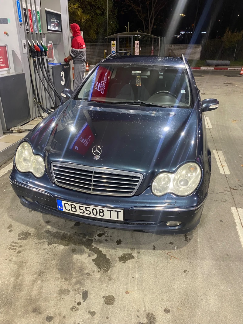 Mercedes-Benz C 320 Avangarde, снимка 16 - Автомобили и джипове - 47993762