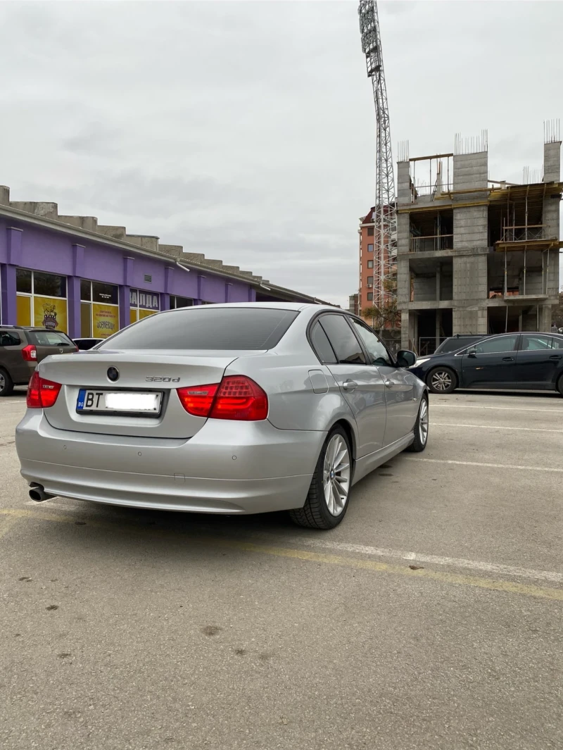 BMW 320, снимка 7 - Автомобили и джипове - 48079828