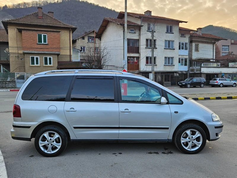 VW Sharan 1.9 TDI 4X4/7mesta/Biznes, снимка 6 - Автомобили и джипове - 48512916