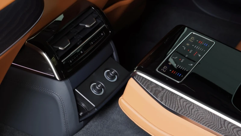 Audi A8 L 50TDI Quattro, снимка 12 - Автомобили и джипове - 51319522