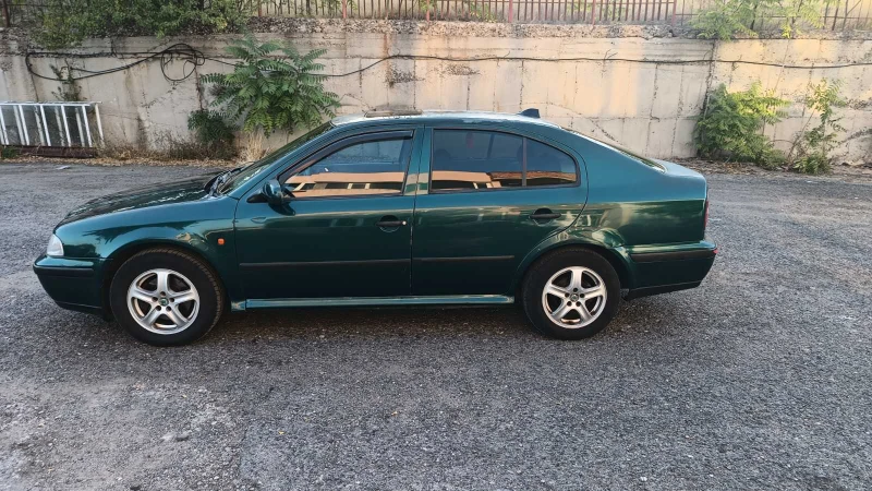 Skoda Octavia Газ, снимка 6 - Автомобили и джипове - 52928951