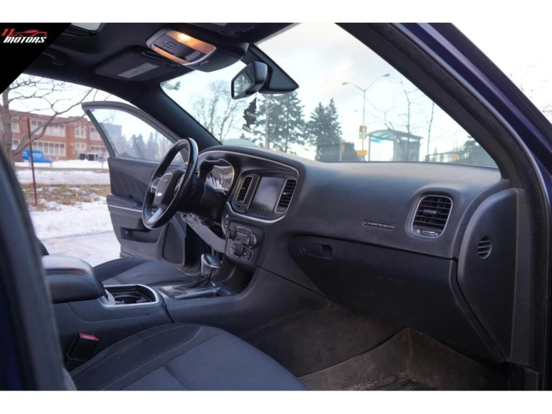 Dodge Charger * 4dr Sdn SXT | NO ACCIDENTS * CARFAX * ЦЕНА ДО БГ, снимка 17 - Автомобили и джипове - 53024393