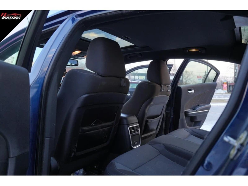 Dodge Charger * 4dr Sdn SXT | NO ACCIDENTS * CARFAX * ЦЕНА ДО БГ, снимка 14 - Автомобили и джипове - 53024393