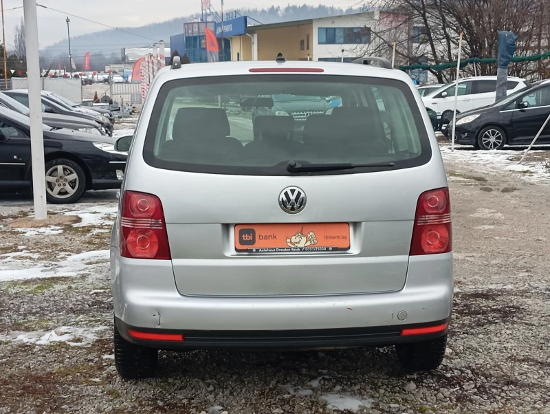 VW Touran 1.9-D-105Кс-DSG(АВТОМАТИК)-КЛИМА, снимка 8 - Автомобили и джипове - 53099799