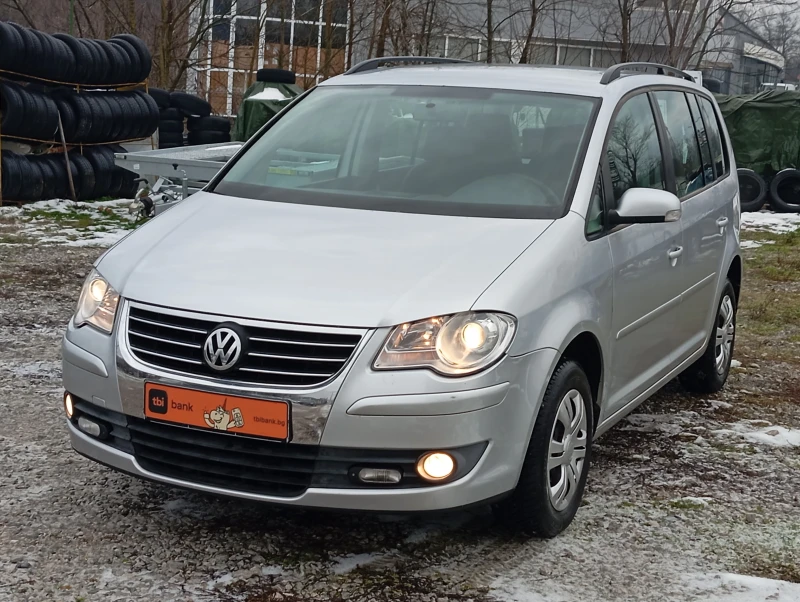 VW Touran 1.9-D-105Кс-DSG(АВТОМАТИК)-КЛИМА, снимка 4 - Автомобили и джипове - 53099799
