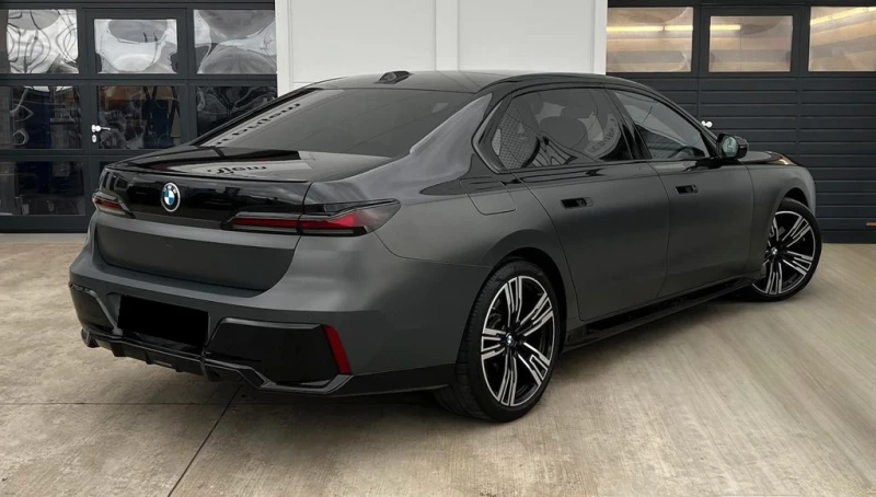 BMW 740 d xDrive M-Sport, снимка 2 - Автомобили и джипове - 53177208