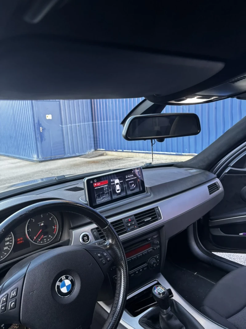 BMW 320, снимка 8 - Автомобили и джипове - 53476386