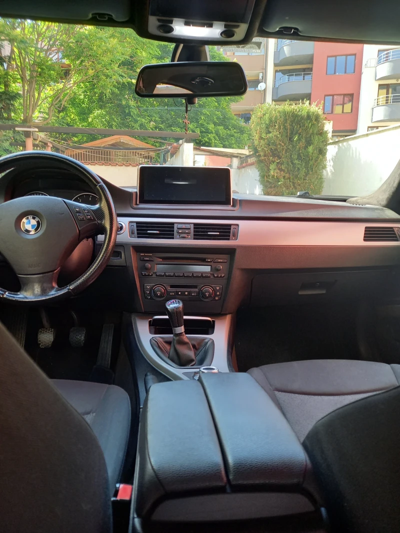 BMW 320, снимка 9 - Автомобили и джипове - 53476386