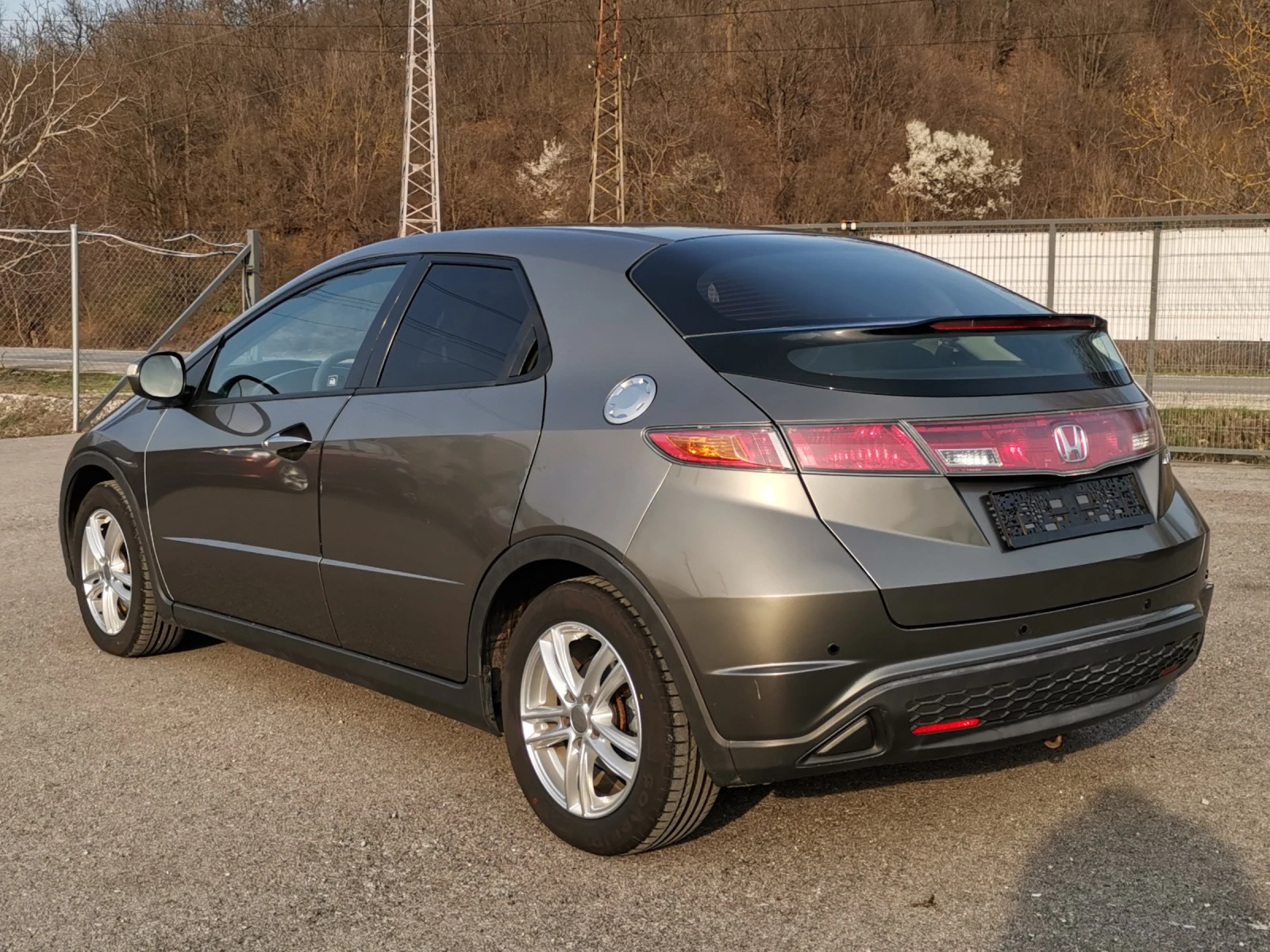 Honda Civic 1.4i Automatic - изображение 3