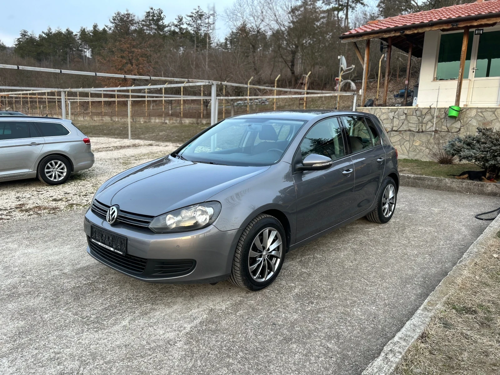 VW Golf 1.6 TDI NAVI | Mobile.bg — изображение 1
