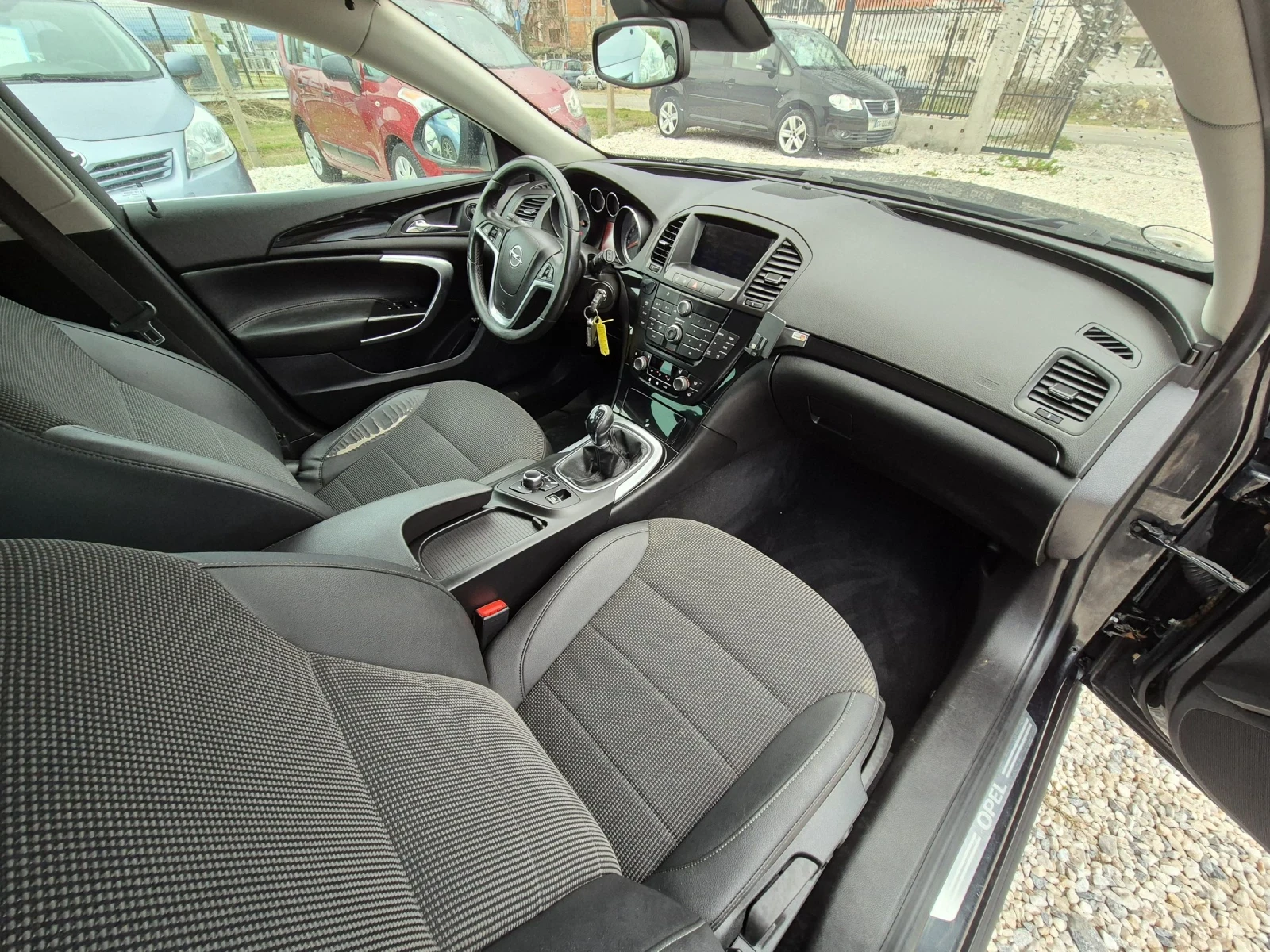 Opel Insignia CDTI 160 ps 2011г Navigaciq full | Mobile.bg — изображение 14