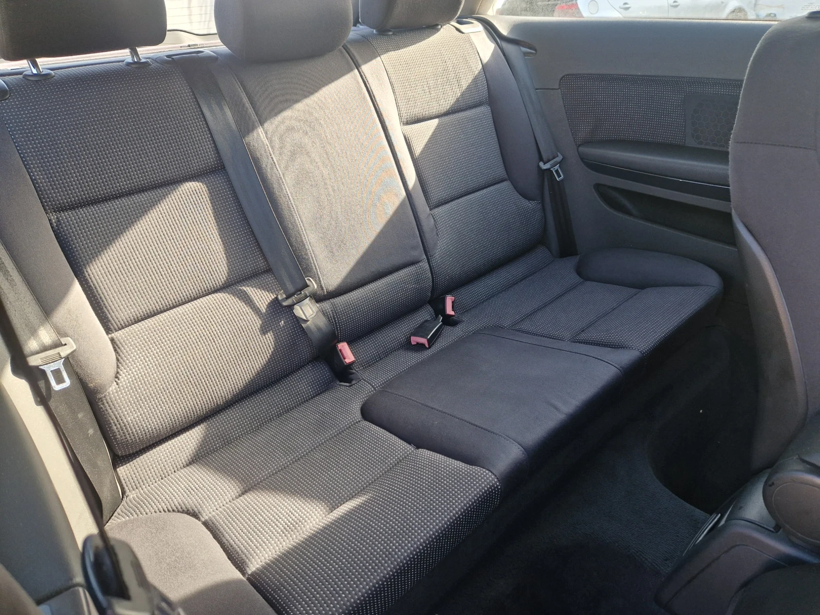 Audi A3 2.0TDI, 140кс, 05г, Италия - изображение 10