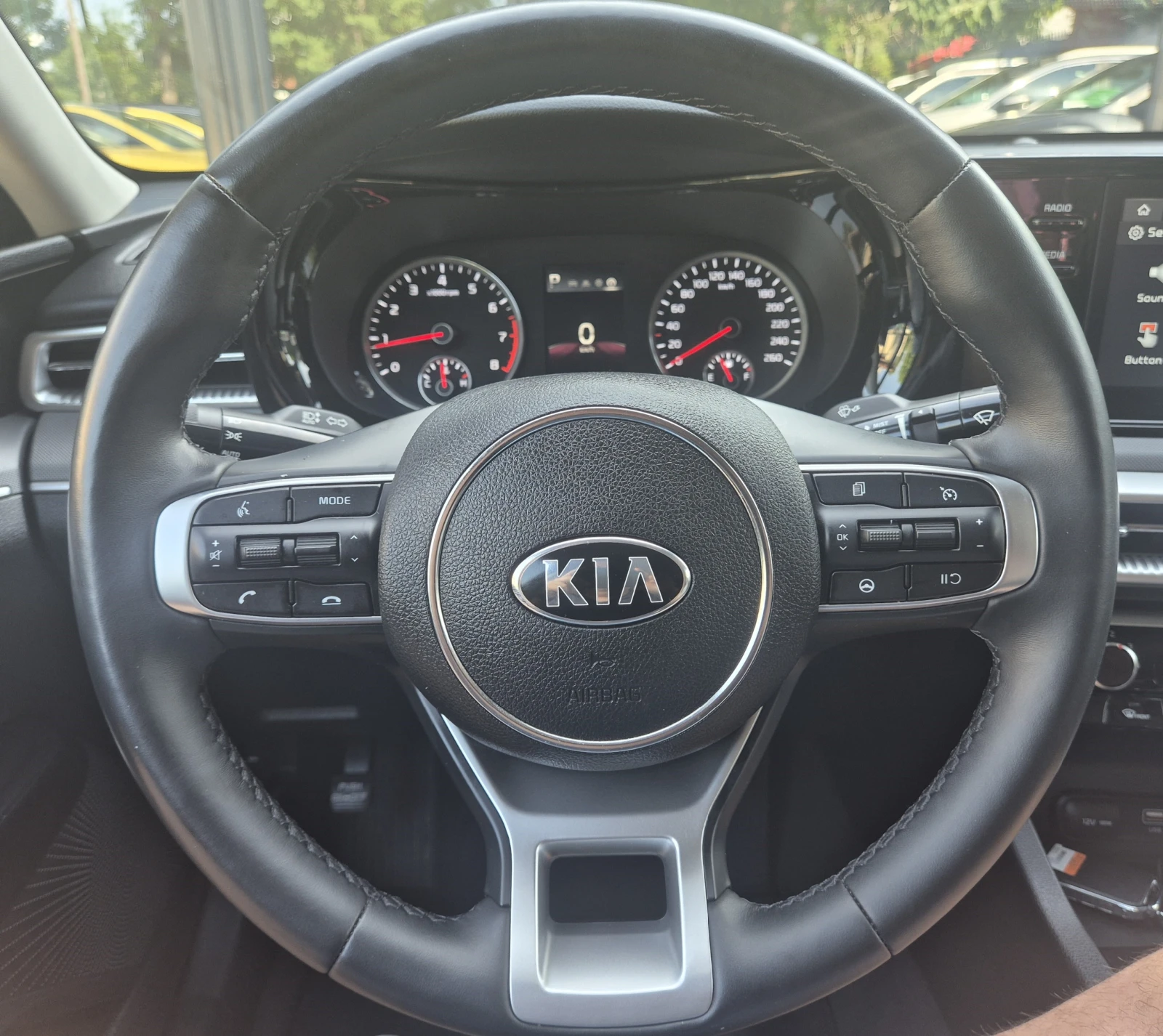 Kia K5 2.0 cm3 LPG - изображение 10