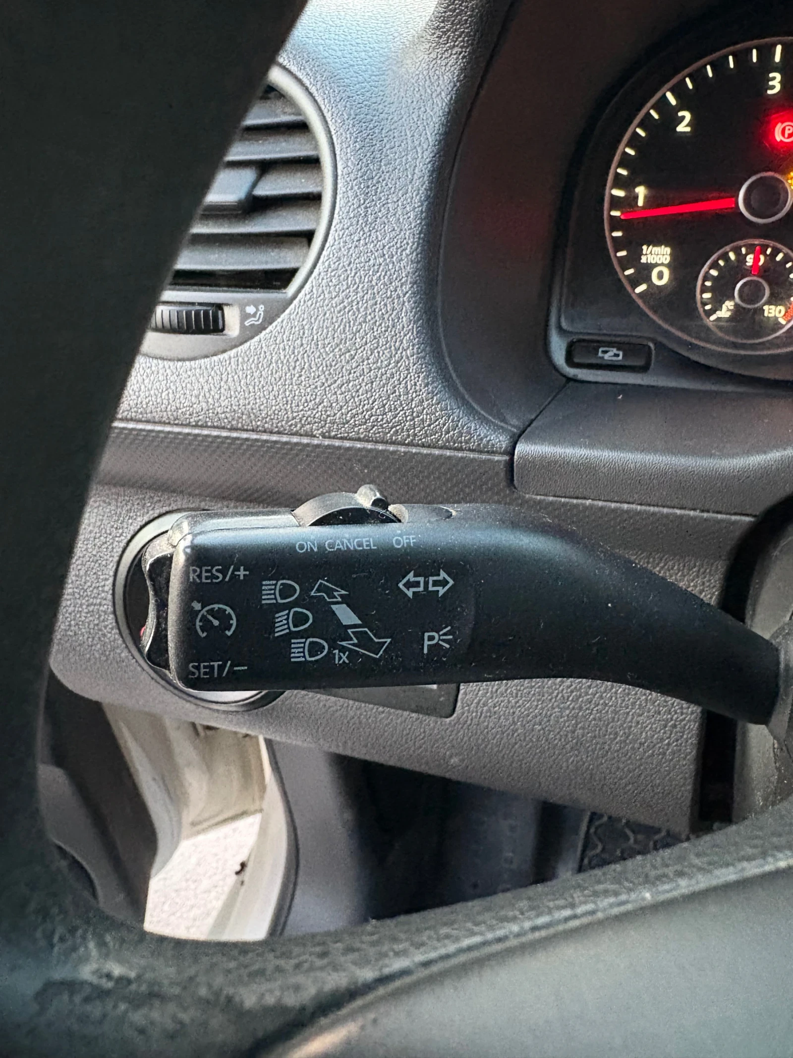 VW Caddy 1.6TDI MAXI - изображение 9