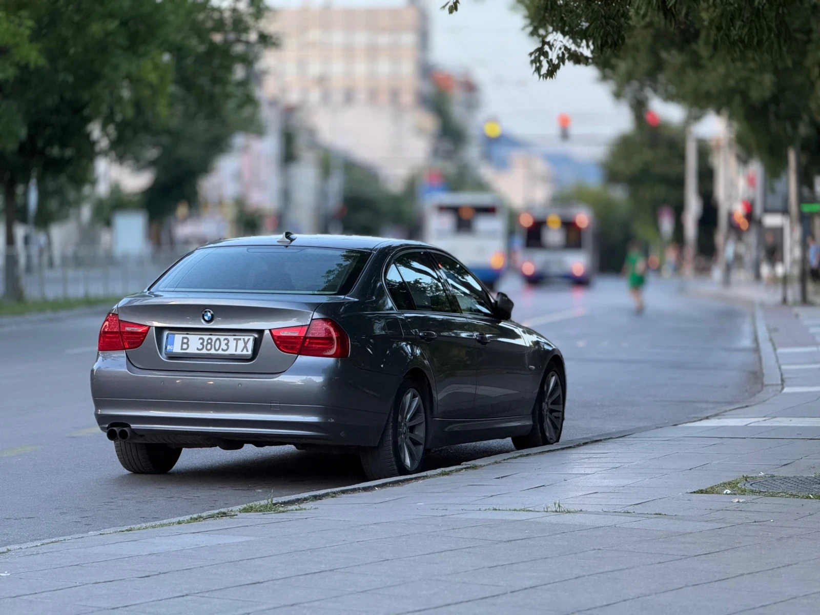 BMW 330  - изображение 7