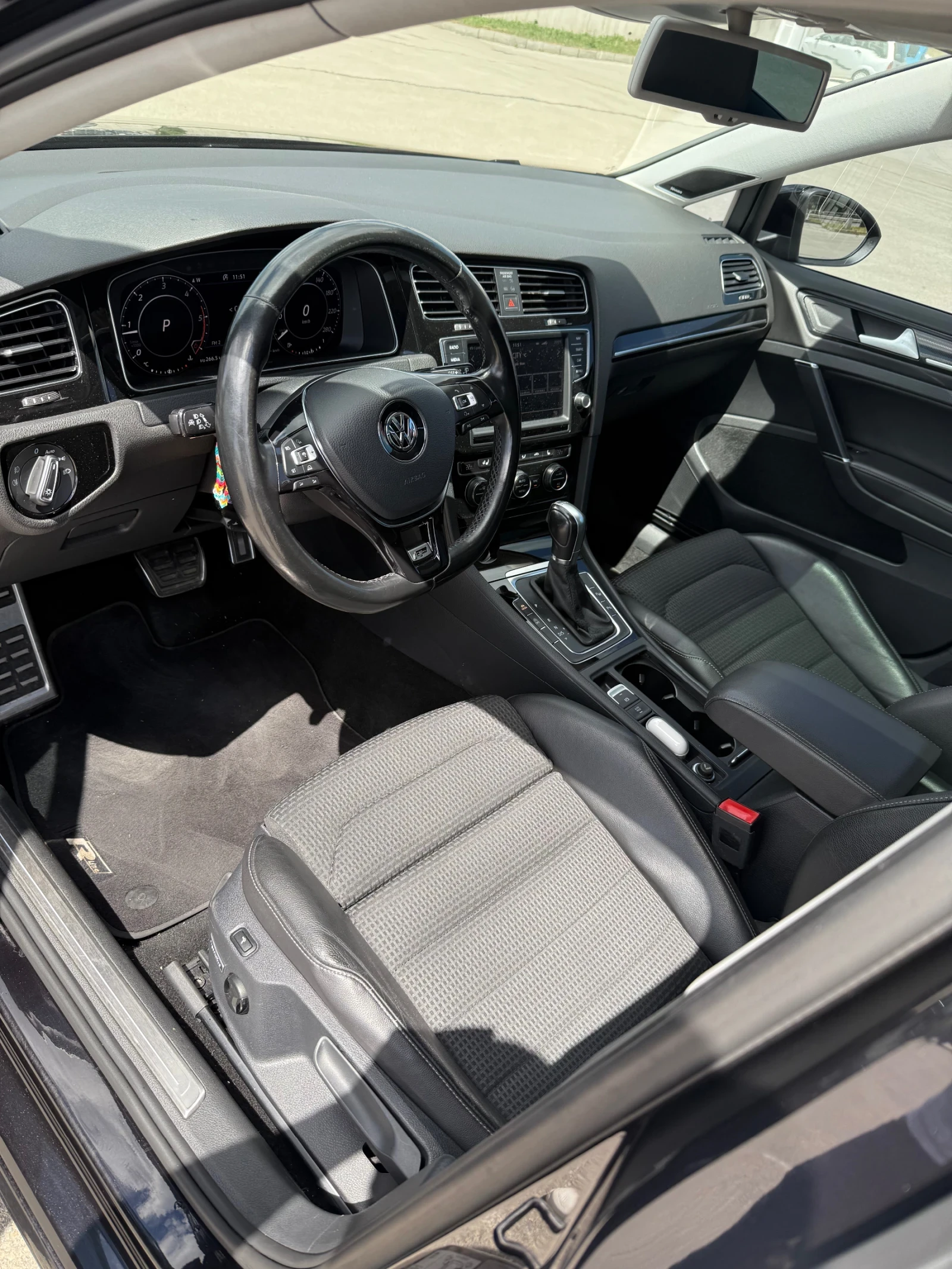 VW Golf 2.0 TDI R LINE VIRTUAL DASHBOARD  - изображение 9