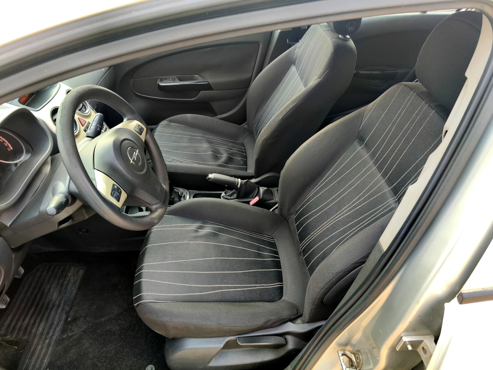 Opel Corsa 1.3 CDTi* Enjoy - изображение 8