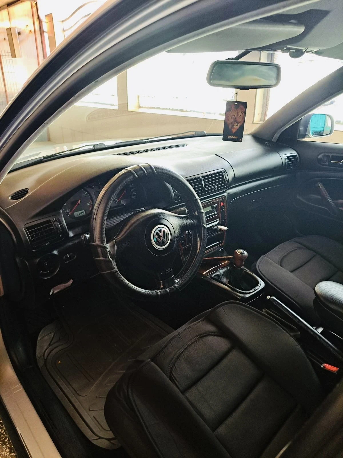 VW Passat 1.9 ТОП СЪСТОЯНИЕ - изображение 8