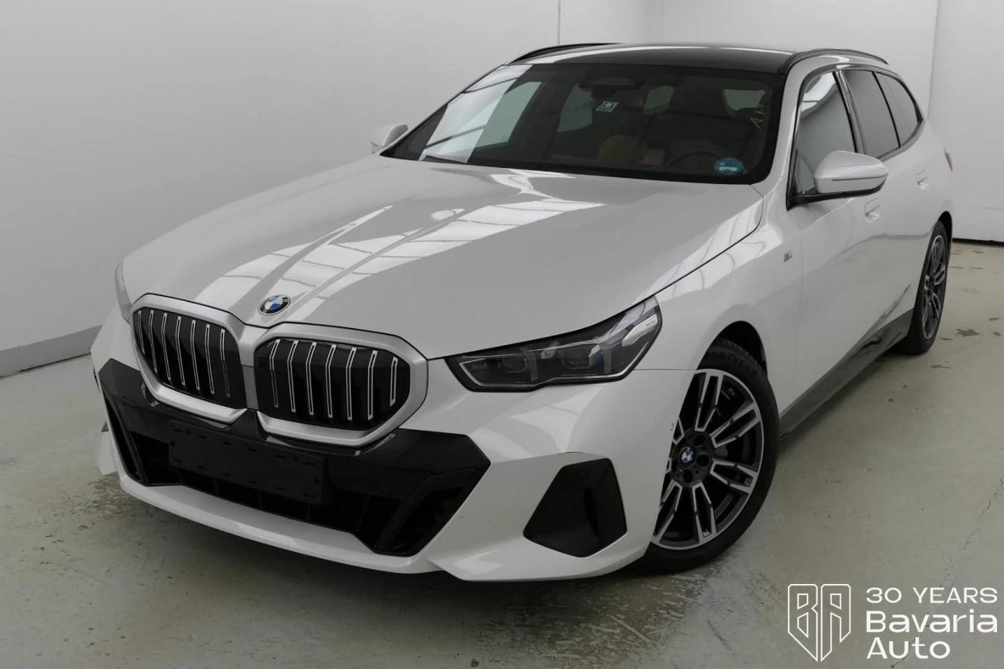 BMW 540 d xDrive Touring M Sport Paket Steptronic | Mobile.bg   1