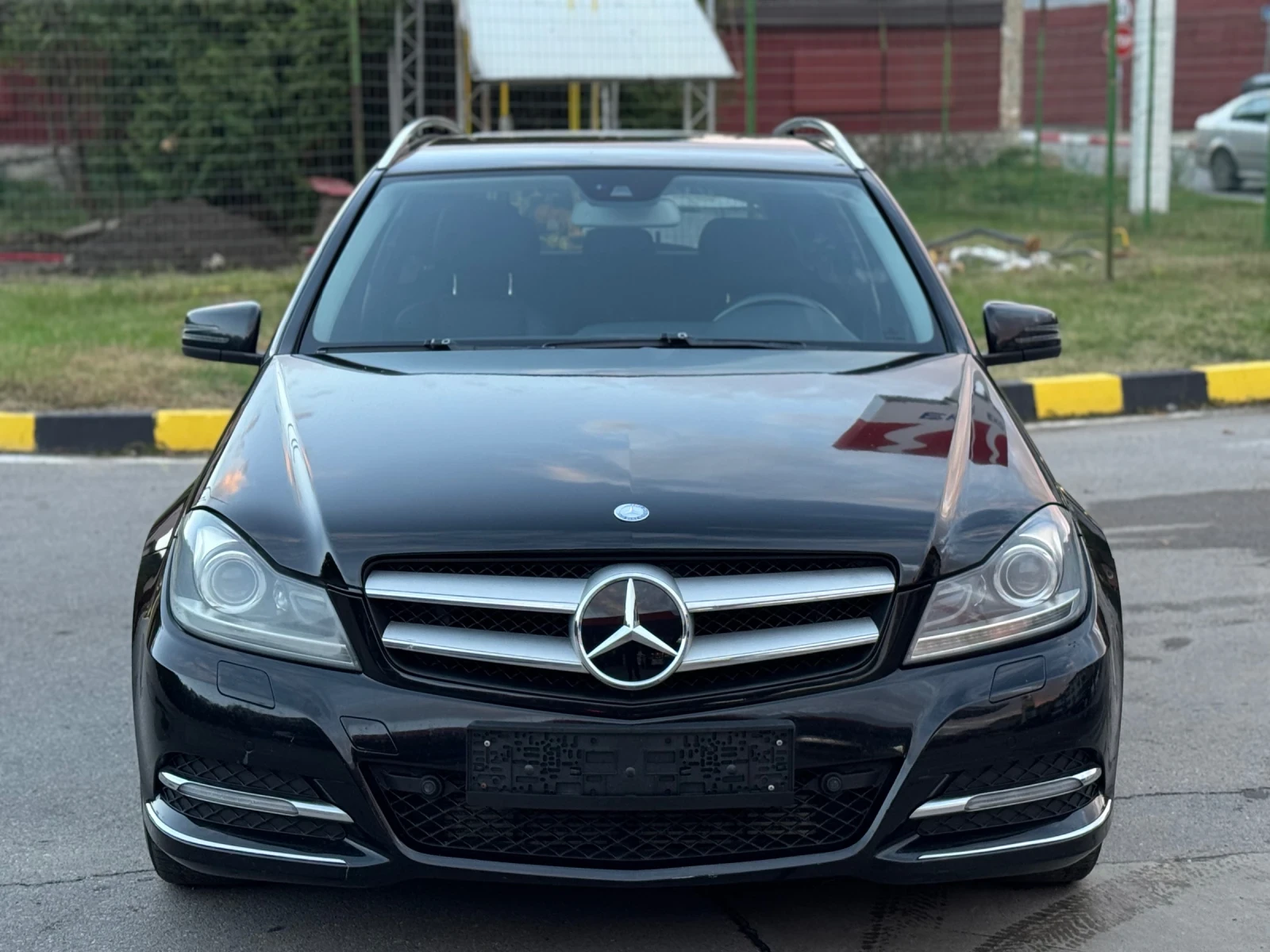 Mercedes-Benz C 220 Дистроник* Нави* Автоматик* Ксенон | Mobile.bg — изображение 3