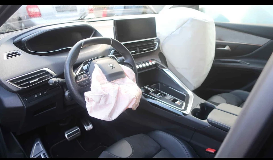 Peugeot 5008 1.5 BLUEHDI GT EAT8  | Mobile.bg   10