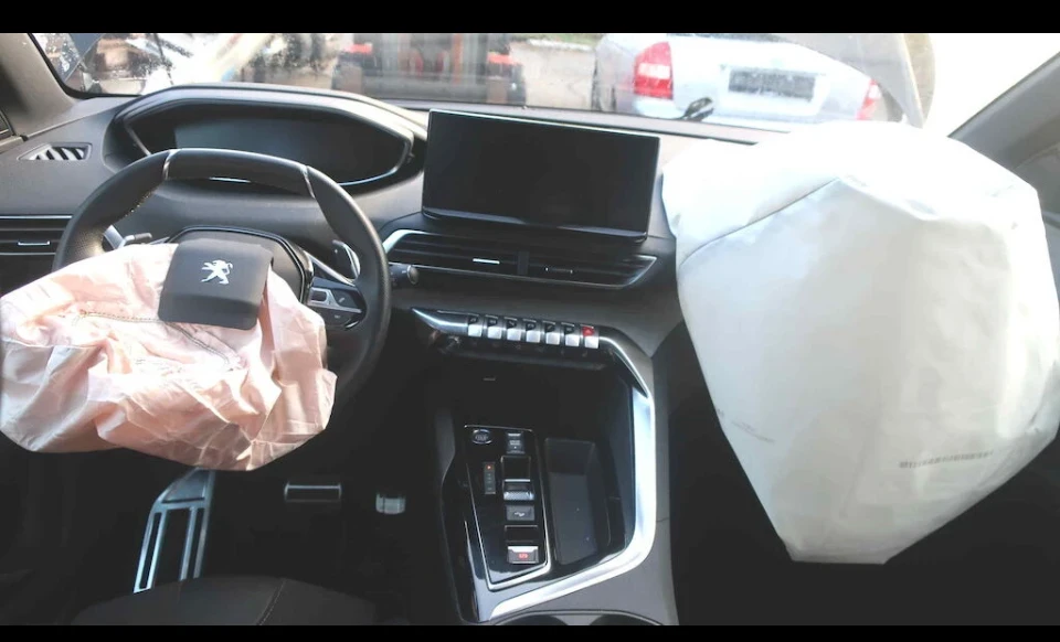 Peugeot 5008 1.5 BLUEHDI GT EAT8  | Mobile.bg   11