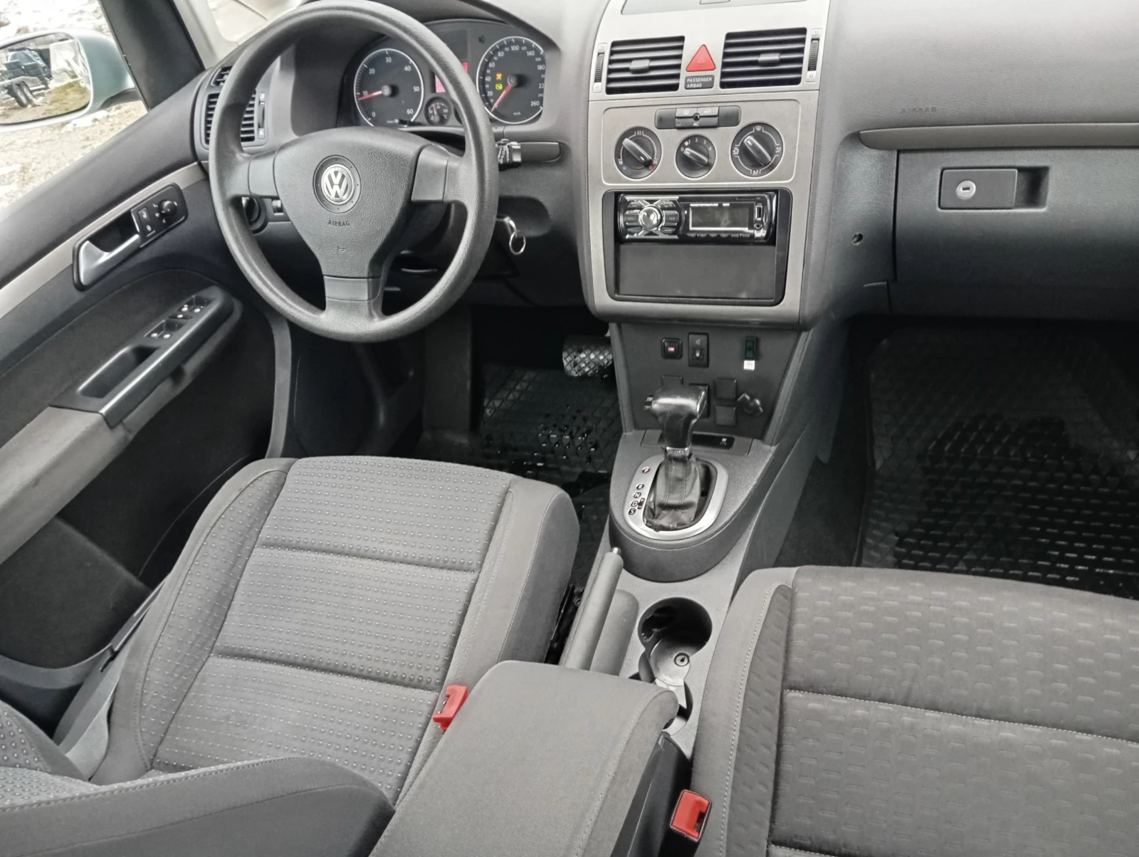 VW Touran 1.9-D-105��-DSG(���������)-����� | Mobile.bg � ����������� 14