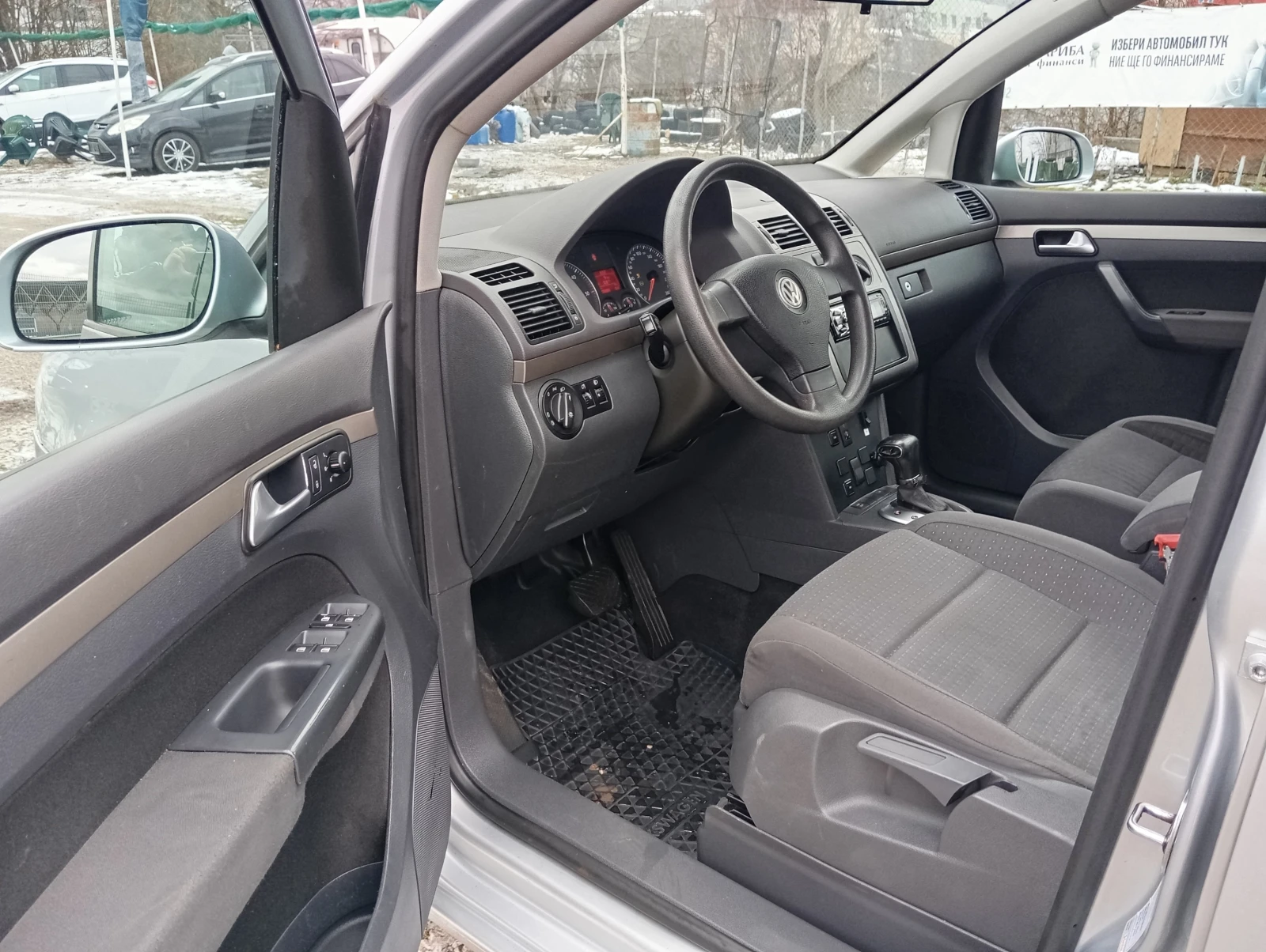 VW Touran 1.9-D-105��-DSG(���������)-����� | Mobile.bg � ����������� 10