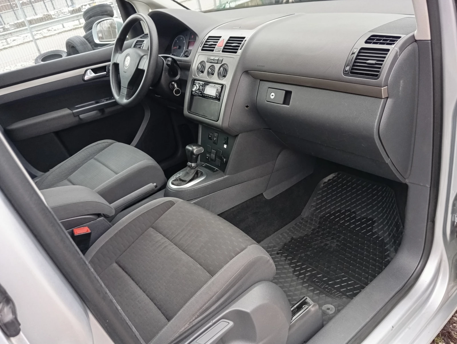 VW Touran 1.9-D-105��-DSG(���������)-����� | Mobile.bg � ����������� 17