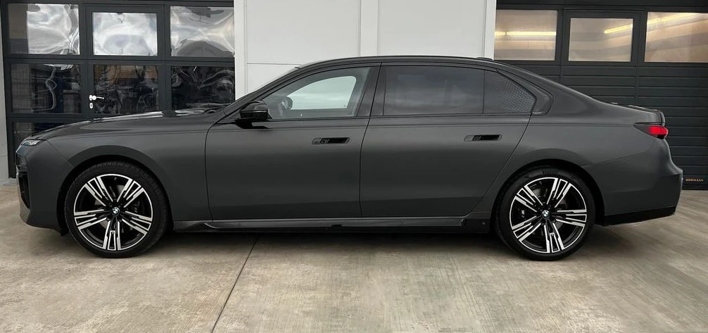 BMW 740 d xDrive M-Sport - изображение 3