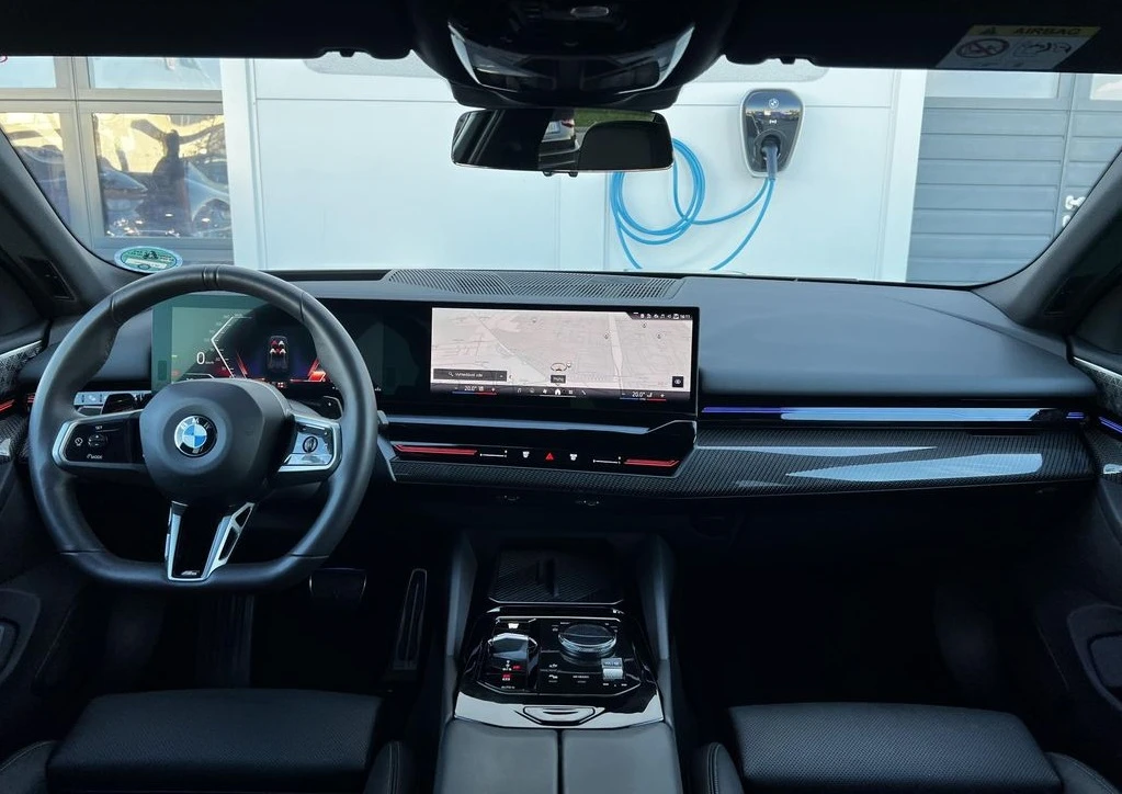 BMW 740 d xDrive M-Sport - изображение 6